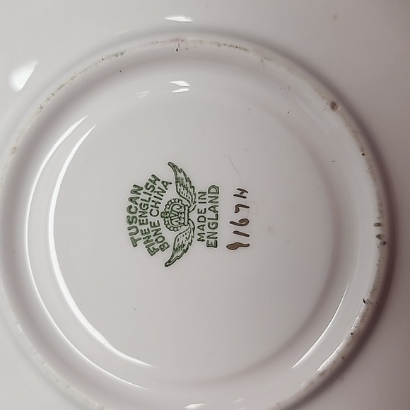 LOvely Tuscan Pink and Burgandy Teacup and Saucer with Gild Trimming - Picture 2 of 6